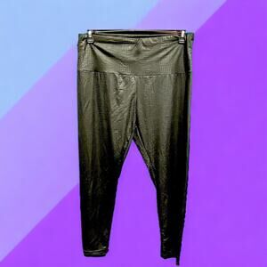 Stein Curve Black Alligator Print Leggings 3X!
